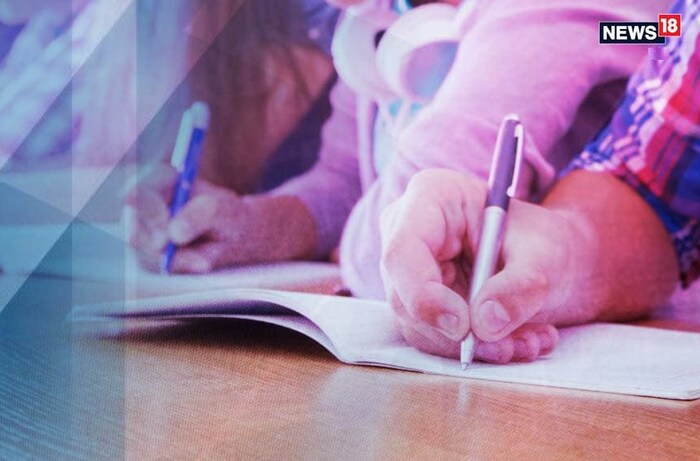 केंद्रीय माध्यमिक शिक्षण बोर्डने (CBSE) डुप्लिकेट अकॅडेमिक डॉक्युमेंट सिस्टम (Duplicate Academic Document System) अर्थात DADS ची सुरुवात केली आहे. या प्लॅटफॉर्मवरुन तुम्ही तुमचे डुप्लिकेट शैक्षणिक डॉक्युमेंट्स मिळवू शकता.