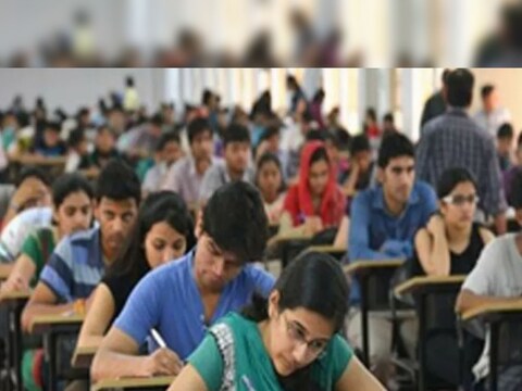बहुतांश विद्यार्थी परीक्षेदरम्यान नकळतपणे कोणत्या सर्वसामान्य चुका (Mistakes इन exam) करतात, त्याविषयी जाणून घेऊ या.