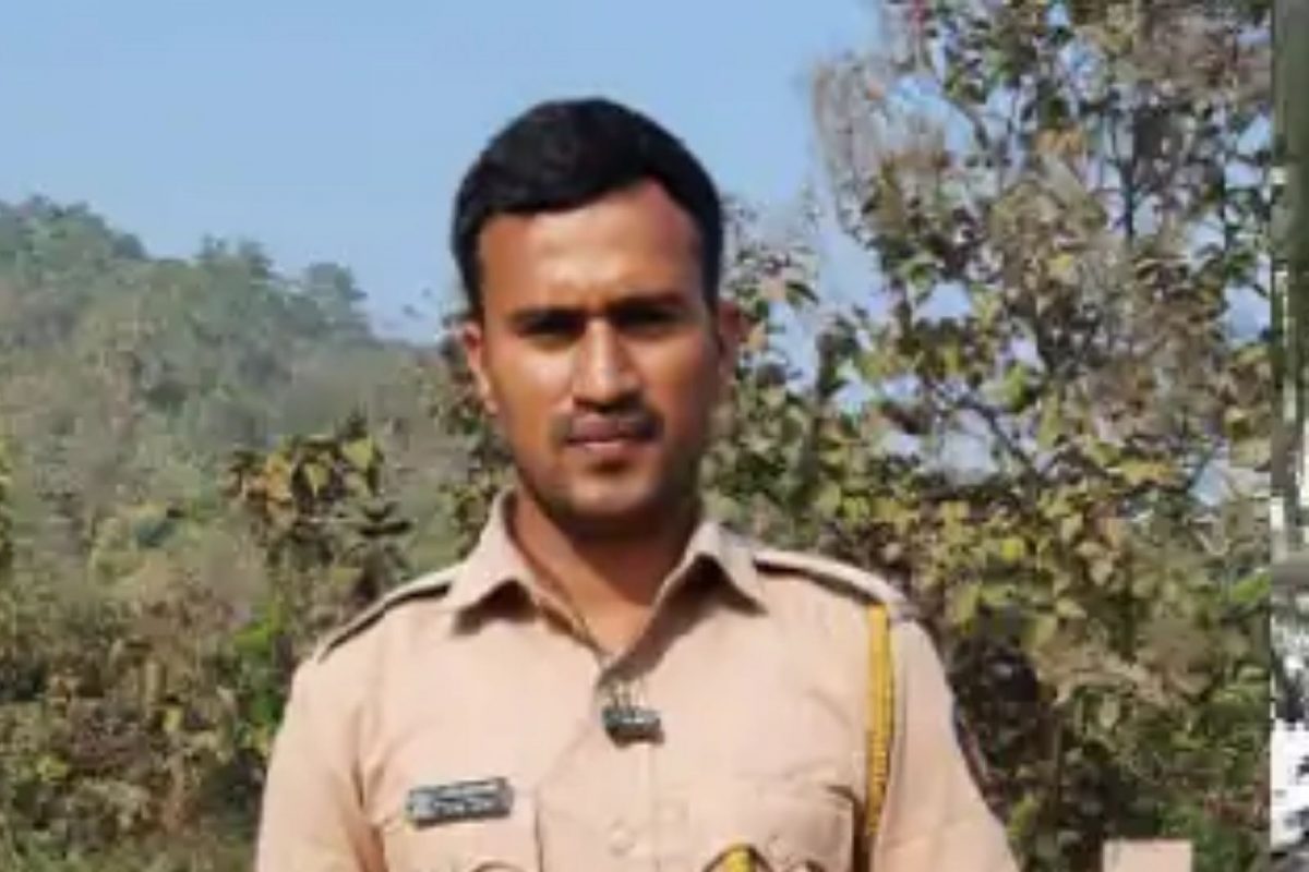 उल्हासनगरमध्ये ऑन ड्युटी पोलिसांवर जीवघेणा हल्ला; चाकूने वार करत केलं रक्तबंबाळ