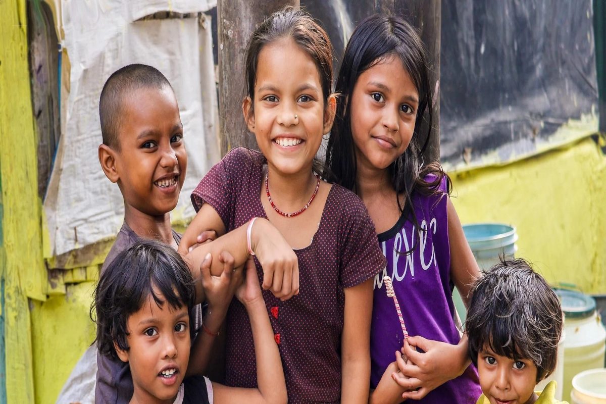 मोदी सरकार या योजनेअंतर्गत मुलींना देतंय 2000 रुपये? वाचा सविस्तर माहिती