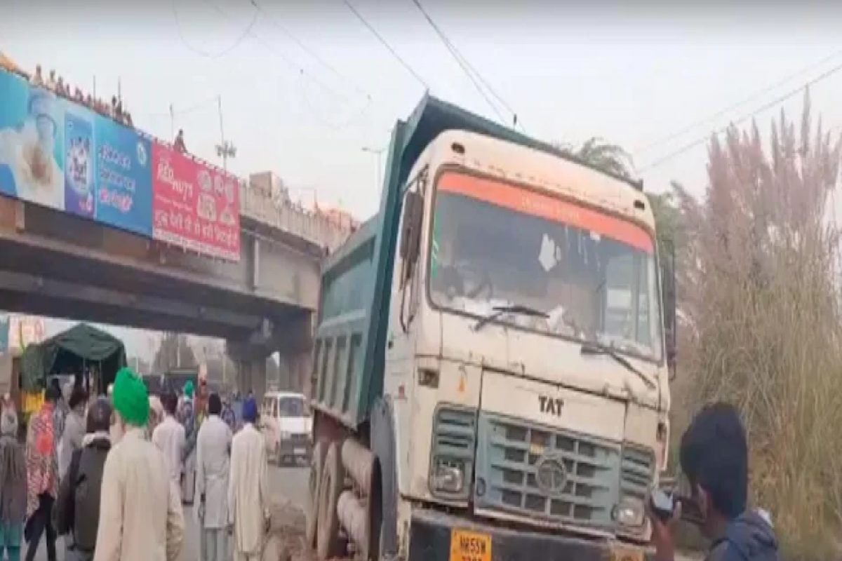 Breaking News: महिला शेतकरी आंदोलकांना ट्रकनं चिरडलं, तिघींचा मृत्यू; तीन महिला गंभीर जखमी