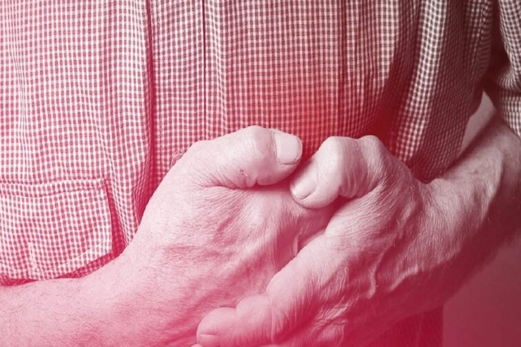 'या' ब्लड ग्रुपच्या व्यक्तींना हार्ट अटॅकचा धोका; यात तुमचा रक्तगट तर नाही ना?