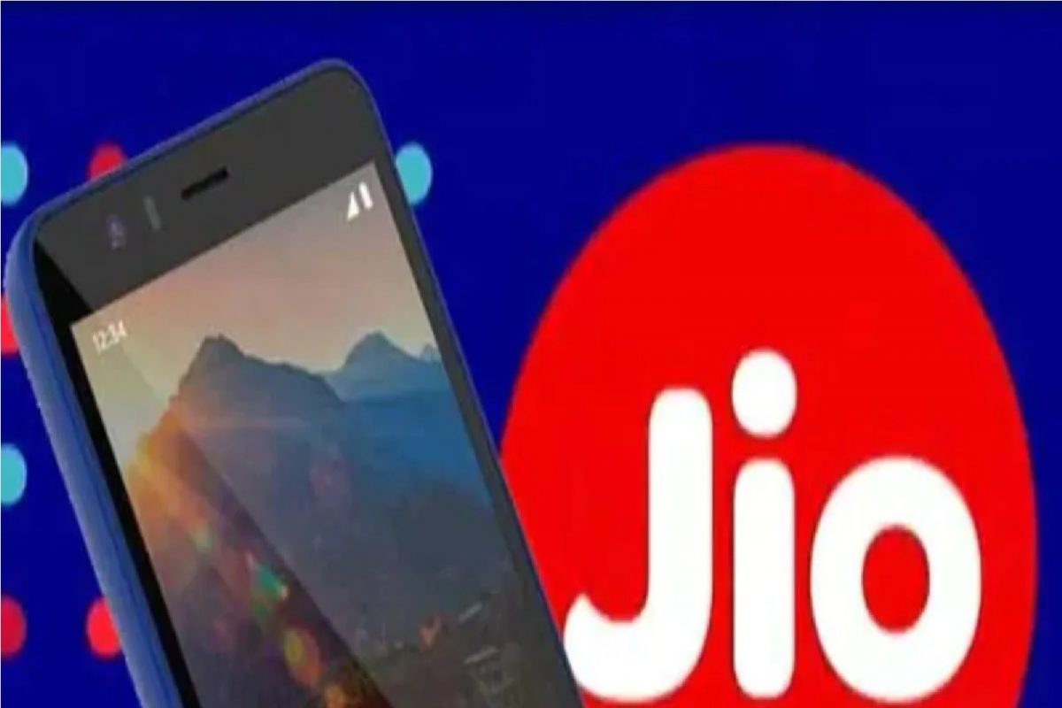 जिओचा सर्वांत स्वस्त 4G स्मार्टफोन दिवाळीपूर्वी बाजारात येण्याची शक्यता, वाचा अँड्रॉइड स्मार्टफोनची वैशिष्ट्ये