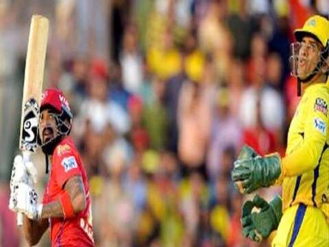 टी20 वर्ल्ड कपसाठी (T20 World Cup 2021) टीम इंडियाची घोषणा झाल्यानंतर मेंटॉर महेंद्रसिंह धोनीची (MS Dhoni) सर्वात जास्त चर्चा आहे. दोन वर्षांनंतर भारतीय ड्रेसिंग रूममध्ये महेंद्रसिंह धोनीचं आगमन झालं आहे.