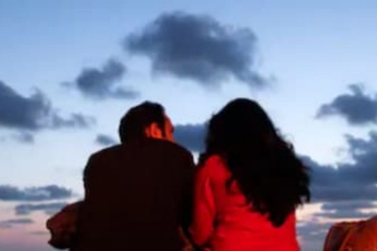 पतीचा संशय आल्याने कारमध्ये लावला GPS ट्रॅकर; पुण्यात समोर आले नवऱ्याचे कारनामे