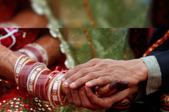 वाशिम हादरलं! लग्न लावून देत नसल्याने तरुणाला राग अनावर; जन्मदात्या बापाची कुऱ्हाडीने हत्या