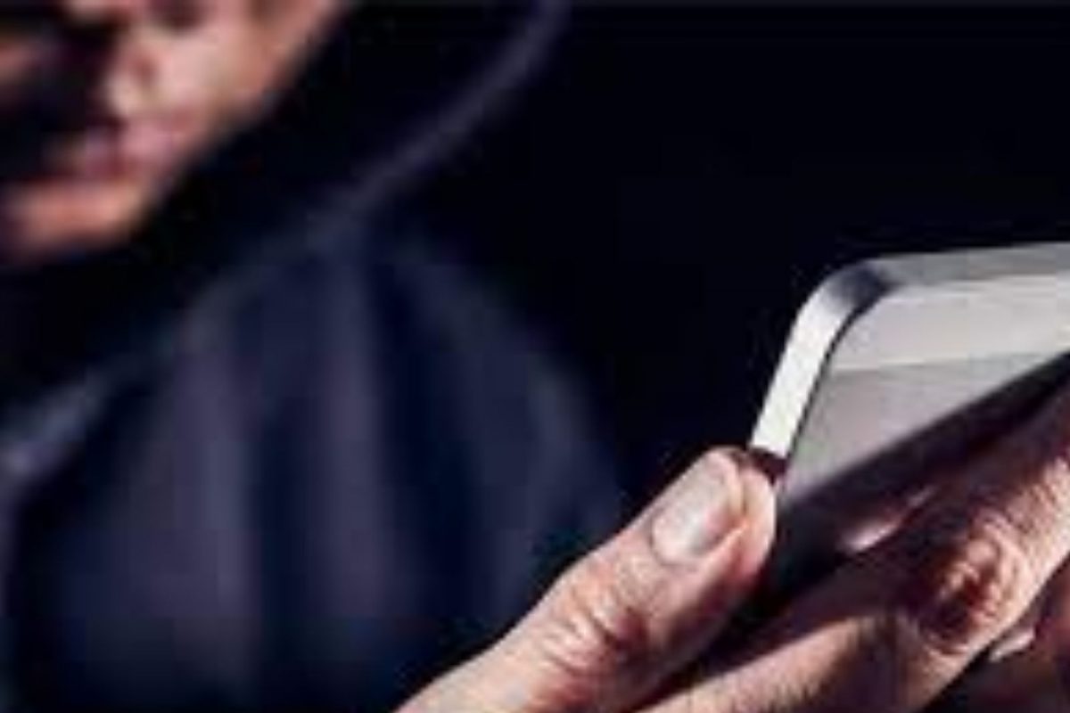 Shocking! तरुणीसमोर मास्टरबेट करतानाचा VIDEO लीक; 'या' देशाच्या पंतप्रधानांना द्यावा लागला राजीनामा