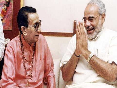 'आज जे नरेंद्र मोदी पंतप्रधान म्हणून देश चालवत आहेत. त्या नरेंद्र मोदी यांच्या पाठीशी गुजरात दंगल (gujarat riots) प्रकरणात बाळासाहेब ठाकरे हे पाठीशी उभे राहिले होते'