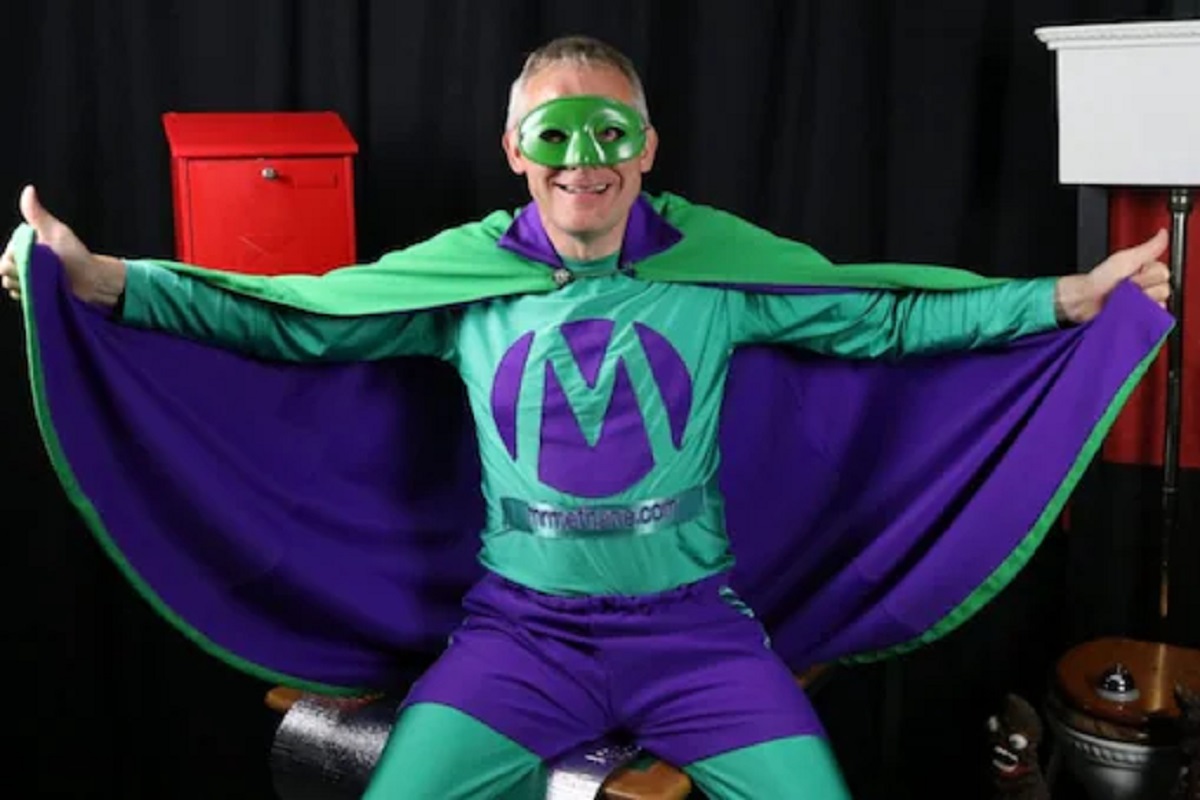 ढुसकी सोडणारा 'सुपरहिरो'; याच्याकडे विचित्र सुपरपॉवर, वर्ल्ड रेकॉर्डमध्येही नोंद