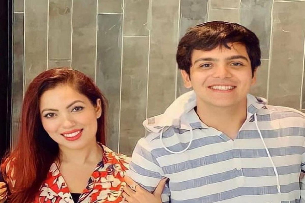 'तारक मेहता..'फेम 'बबिता-टप्पू'चा खास फोटो झाला VIRAL; पुन्हा अफेयर्सच्या चर्चांना उधाण