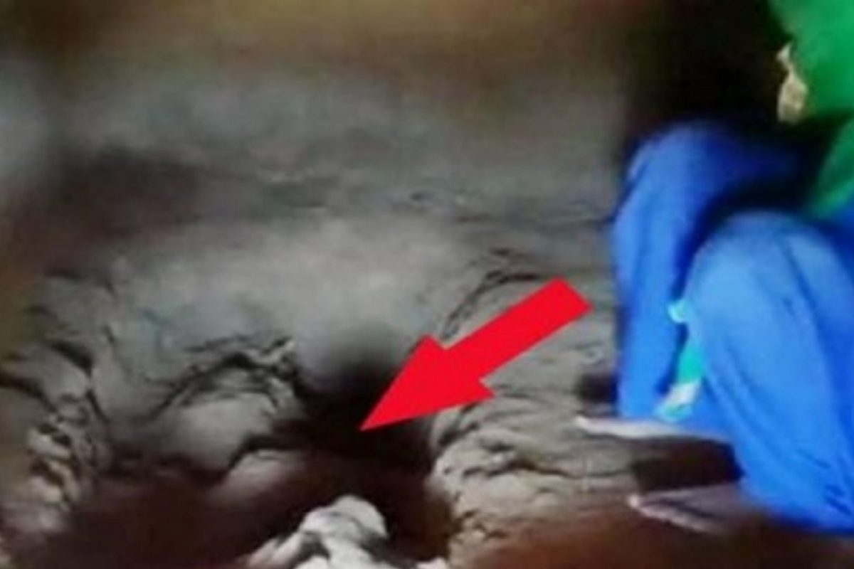 बॉयफ्रेंडच्या कबरीवर खाट टाकून झोपत होती गर्लफ्रेंड; खोदकाम केल्यानंतर पोलिसांना बसला धक्का