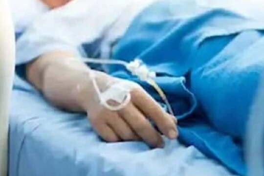 अकोला: प्रसिद्ध डॉक्टरचं पुरुष रुग्णासोबत घृणास्पद कृत्य; स्टिंग ऑपरेशनमधून काळंबेरं आलं समोर