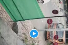 भरधाव स्पोर्ट्स बाईकच्या अपघाताचा Live Video, तरुण-तरुणी जागीच ठार भरधाव स्पोर्ट्स बाईकच्या अपघाताचा Live Video, तरुण-तरुणी जागीच ठार