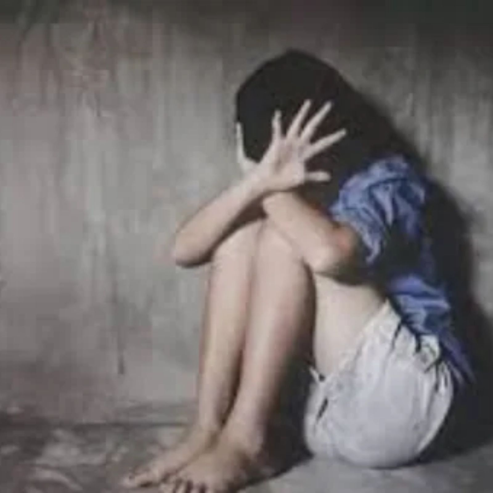 विरारमध्ये अल्पवयीन मुलीवर शेजाऱ्याकडून दोनदा बलात्कार; पोलिसांना भयावह अवस्थेत आढळला आरोपी