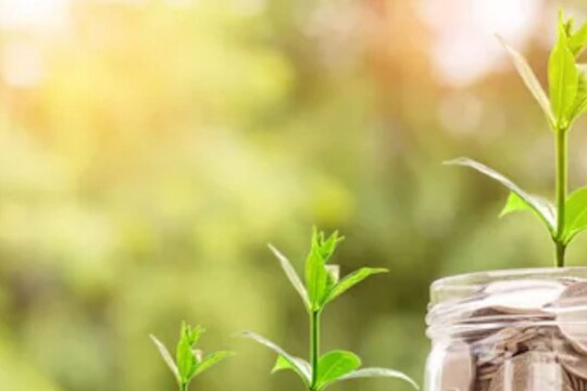 जबरदस्त! वयाच्या 16 वर्षी सुरू केलं Saving; 21 येईपर्यंत खरेदी केलं स्वत:च घर