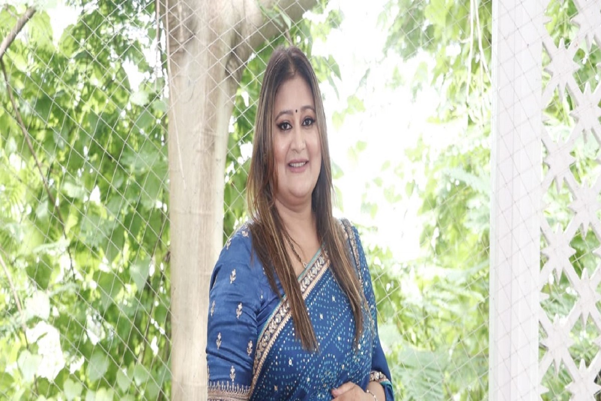 उद्योगाबरोबर समाजकार्याचा वसा! रस्त्यावर राहणाऱ्या मुलांना उपाशी झोपू देत नाही ही Business Woman, वाचा प्रेरणादायी कहाणी