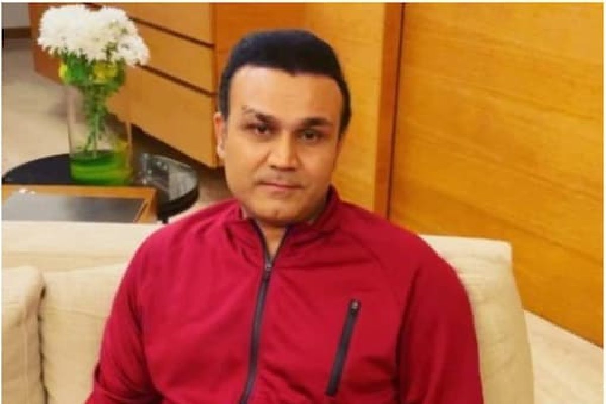 IPL 2021 : 22 वर्षांच्या फास्ट बॉलरचा सेहवाग झाला फॅन, सांगितलं टीम इंडियाचं 'भविष्य'