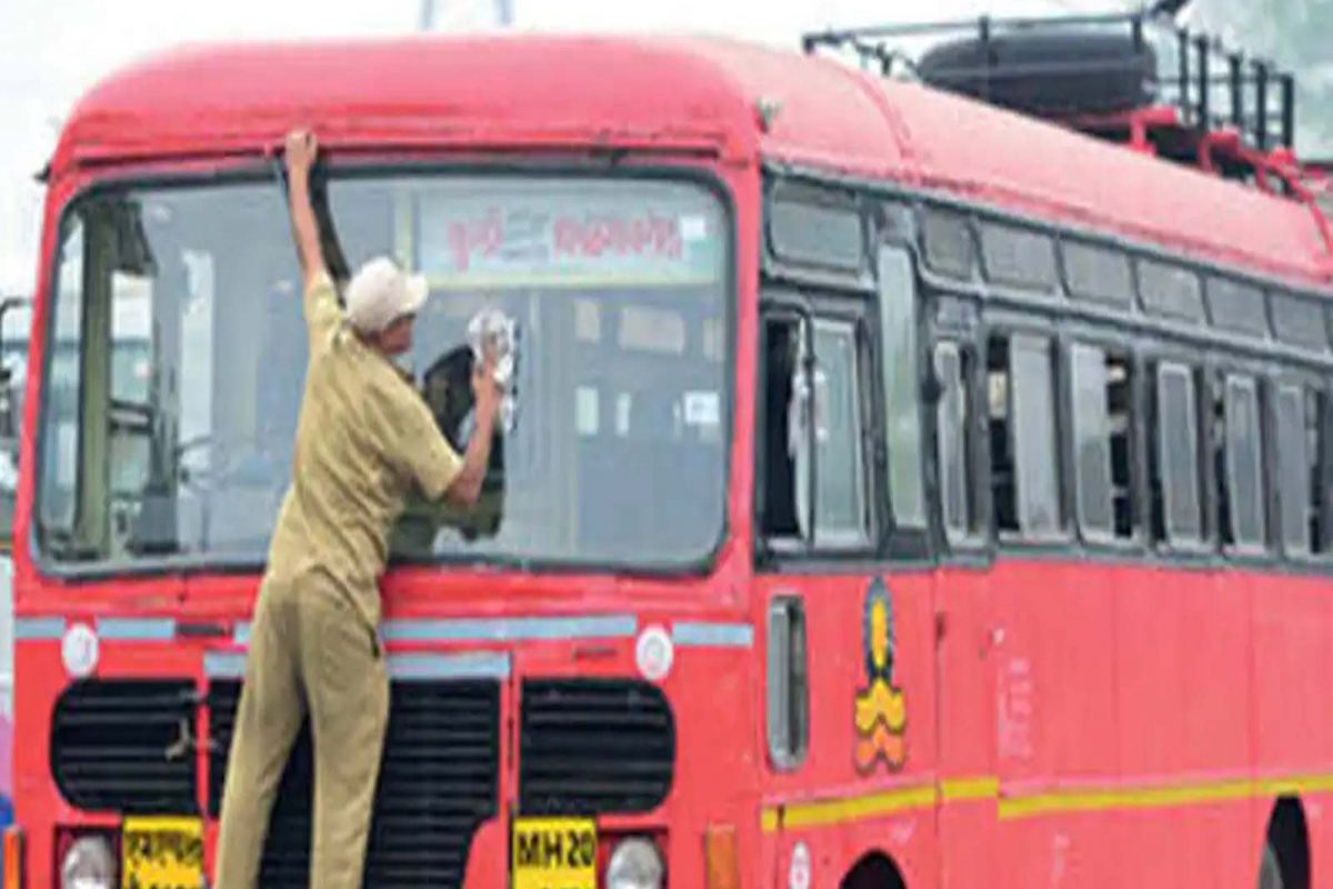 विलीनीकरणाच आंदोलन सुरू झाल्यापासून नांदेड जिल्ह्यात हा तिसरा बळी गेला.