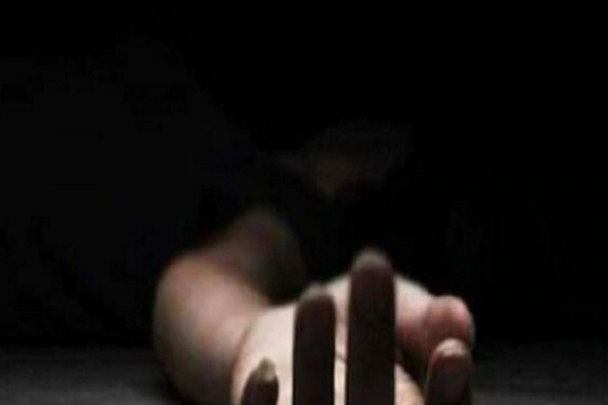 बीड हादरलं, एकाच दिवशी दोन 16 वर्षीय मुलींची आत्महत्या