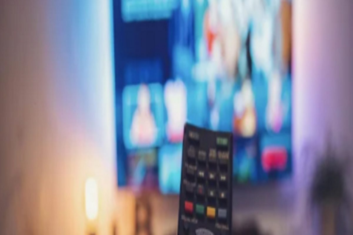1 डिसेंबरपासून TV पहाणं महागणार, चॅनेल्ससाठी भरावी लागणार इतकी अधिकची रक्कम
