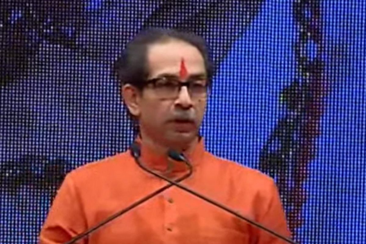 मुख्यमंत्री उद्धव ठाकरे (cm uddhav thackery) यांनी उद्या महत्त्वाची बैठक बोलावली असून महत्त्वाची घोषणा करण्याची शक्यता आहे.