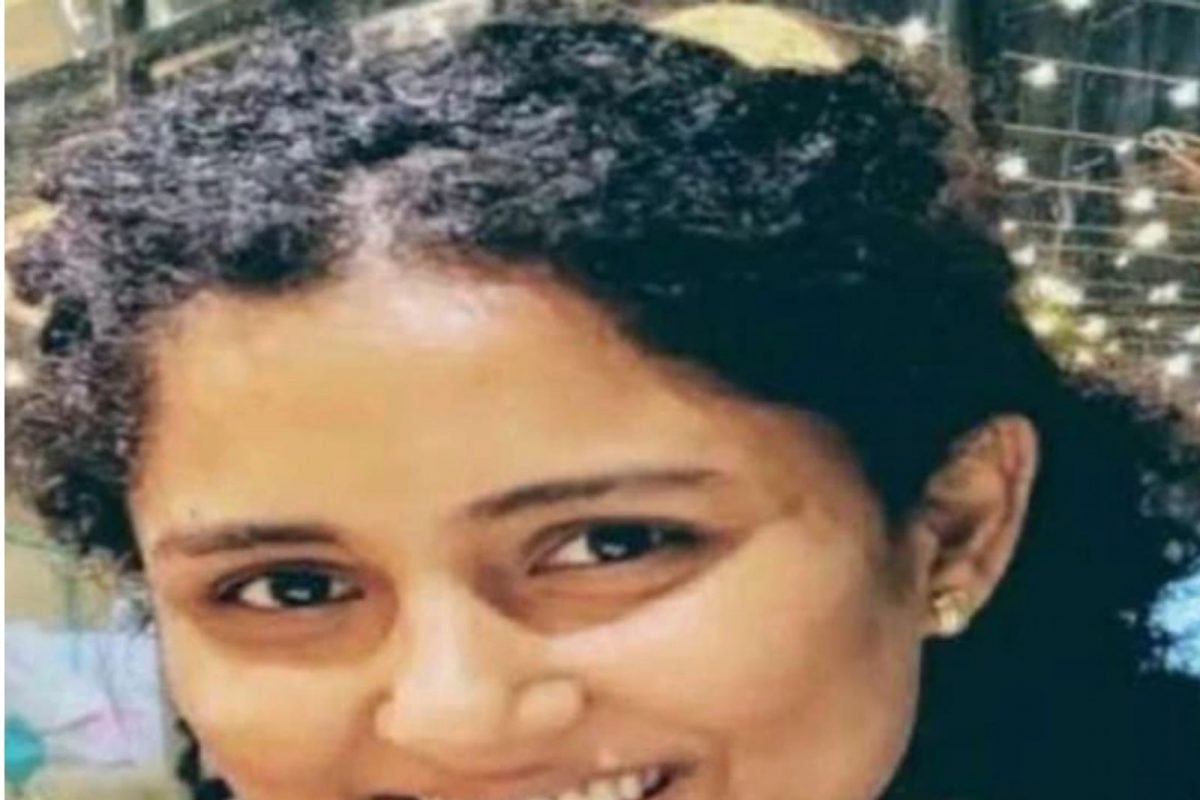 पूर्णवेळ नोकरी करून दुसऱ्या प्रयत्नात UPSC केली क्रॅक; Time Management पाहून थक्क व्हाल!