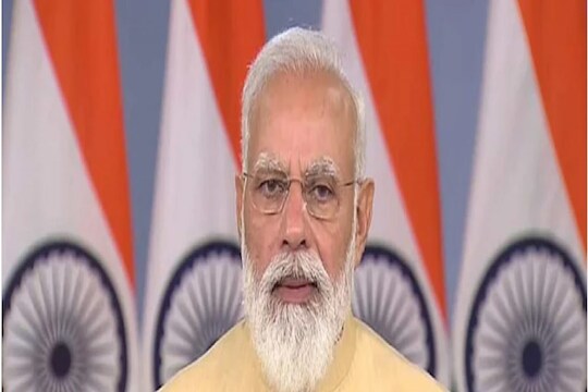 प्रत्येक गावासाठी वेगळी रणनिती बनवा, लसीकरणाचा वेग वाढवा! पंतप्रधान मोदींच्या सूचना