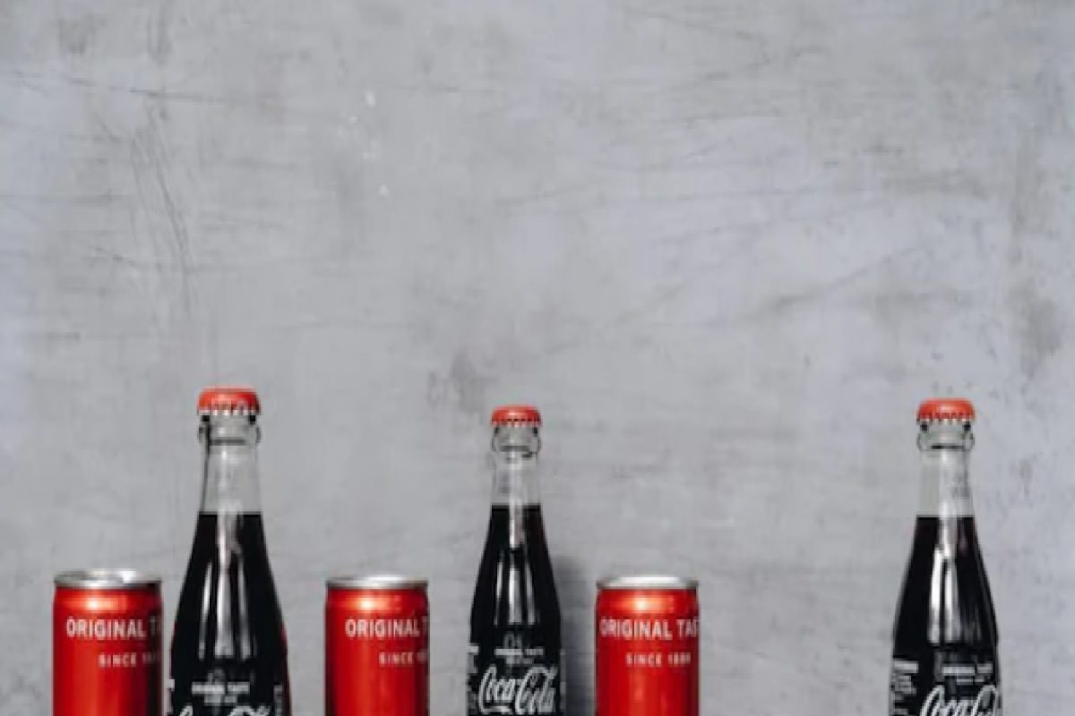 जगातील फक्त दोनच देशांत विकला जात नाही Coca Cola, कारणं आहेत रोमांचक