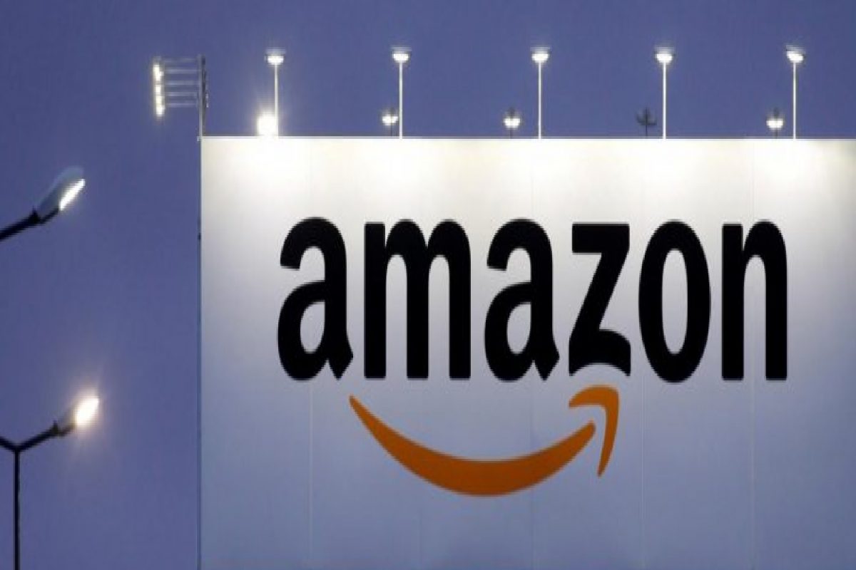 SHOCKING! पुलवामा हल्ल्यासाठीच्या रसायनांची Amazon वरून खरेदी, देशद्रोहाच्या खटल्याची मागणी