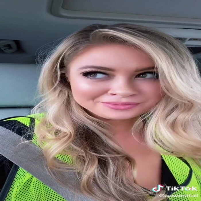 Instagram, Instagram Model, model works on contruction site, Discrimination on Workplace , Beautiful model works on contruction site, United States News, Beautiul Model works as Project Manager, Gender discrimination on workplace, Gender discrimination, TikTok, Autumn Westfall, @directionsusa,interesting news, bizarre news, bizarre story, Weird News, viral news, world news, world news in hindi, strange news, odd news, shocking news, offbeat news, trending news