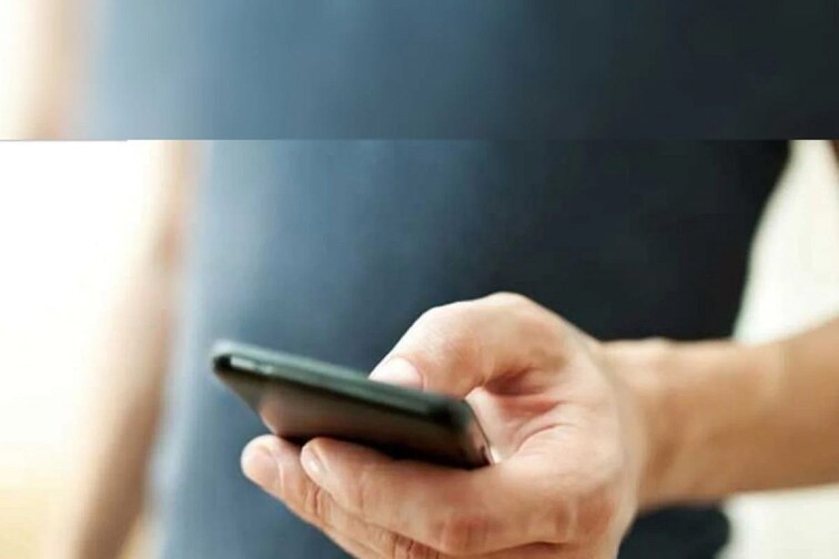 पालकांनी इंटरनेटचं व्यसन असं कमी करून मुलांसमोर ठेवा आदर्श; वाचा या सोप्या टिप्स