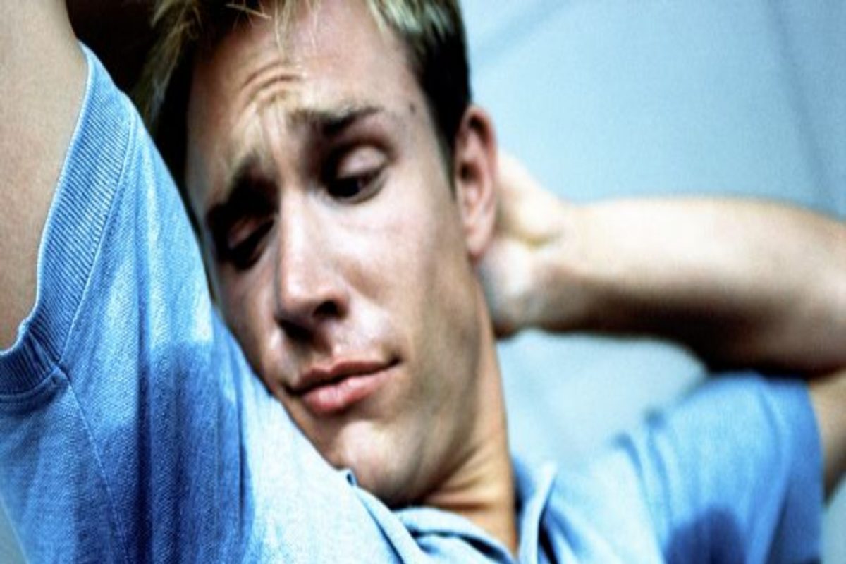 Sweating: उन्हाळ्यात सर्वांनाच नको-नकोसा असतो घाम; पण, शरीरासाठी इतकं महत्त्वाचं करतो काम