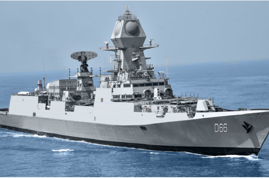 जानेवारी 2011 च्या करारानुसार INS विशाखापट्टणमची निर्मिती करण्यात आली आहे. नौदलाला 3 वर्षांच्या विलंबानंतर हे जहाज मिळाले आहे. याशिवाय आणखी तीन विनाशकारी जहाजे बांधली जाणार आहेत. या चौघांची एकूण किंमत सुमारे 35,000 कोटी रुपये आहे. (Pic- Indian Navy)