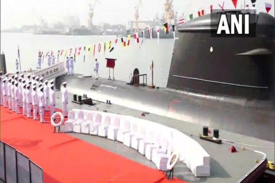 दरम्यान आता Submarine INS वेला ला गुरूवारी देशाच्या सेवेत सामावून घेण्यात आलं आहे. त्यासंदर्भात बोलताना नौदल प्रमुख एडमिरल करमबीर सिंह यांनी म्हटलंय की देशातील Submarine चांगल्या आणि मजबूत करण्यावर आम्ही भर देत असून आता देशाच्या सेवेत सादर करण्यात आलेली Submarine INS वेला ही चौथी पाणुडी आहे.