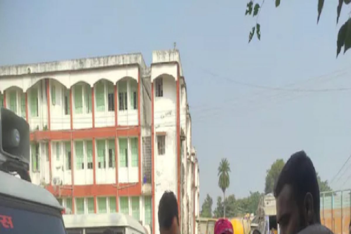 तिसरी मुलगी झाली म्हणून महिलेचा कुटुंबीयांकडून खून, पतीनेच घातला अखेरचा घाव