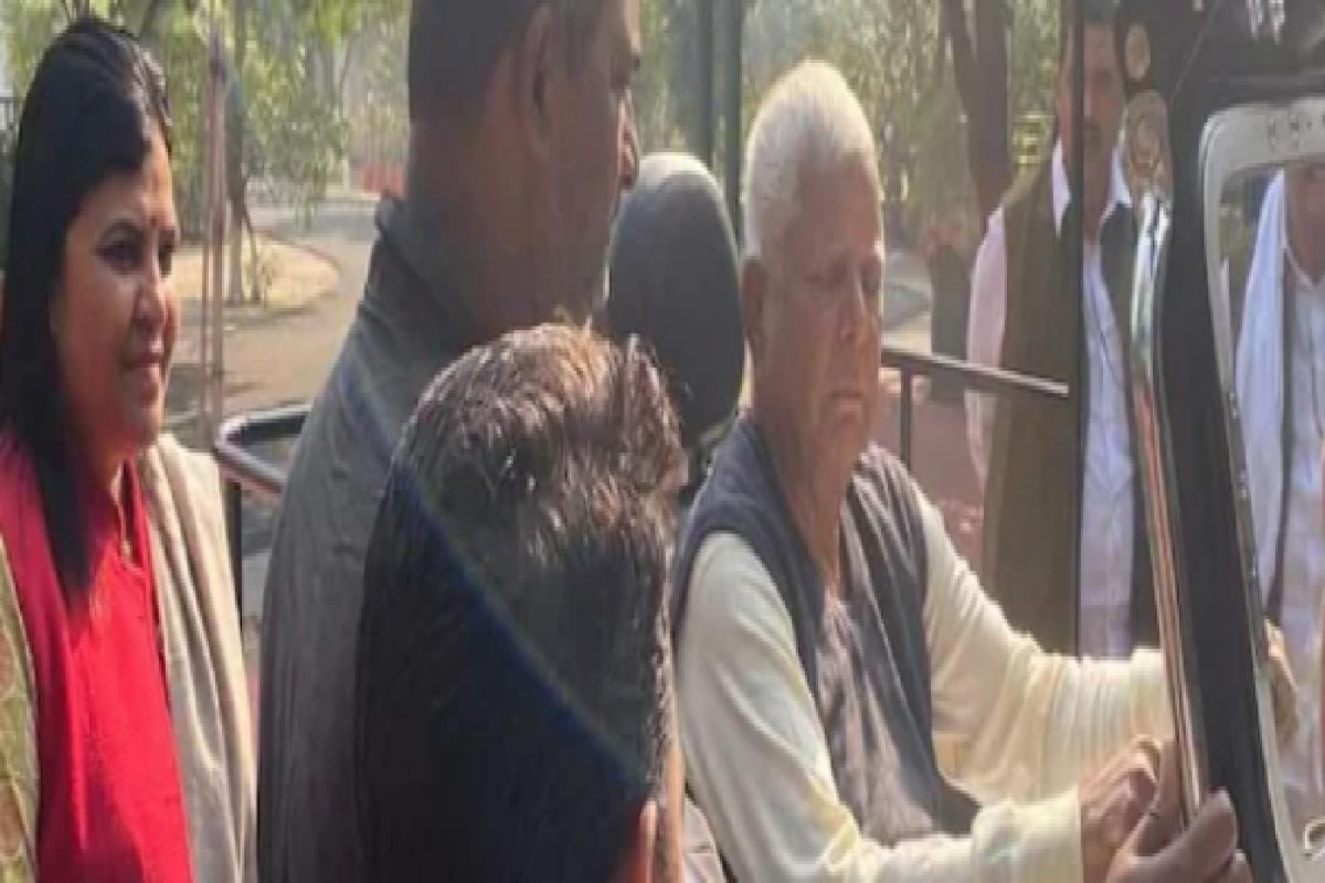 1948 चे लालू प्रसाद, 1980 ची जुनी जीप आणि 2021 चा नवा माहौल! पाहा VIDEO