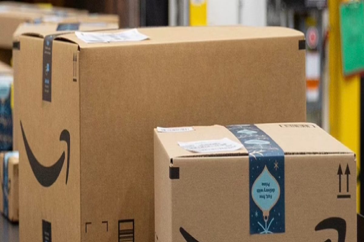 आर्यन खानप्रमाणे AMAZON च्या अधिकाऱ्यांना अटक का नाही? व्यापारी संघटनेचा सरकारला सवाल