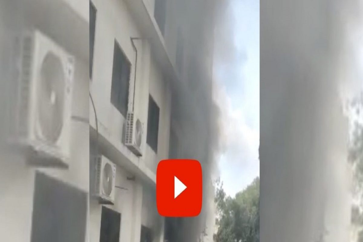 अहमदनगर जिल्हा रुग्णालयात अग्नितांडव, 3 ते 4 रुग्णांचा मृत्यू झाल्याची भीती