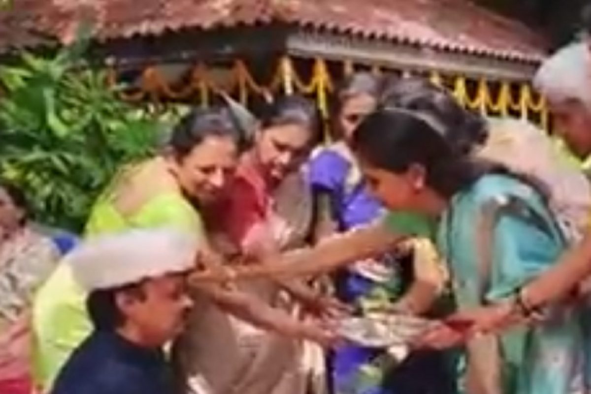 Diwali 2021 : बारामतीत पवार कुटुंबियांची भाऊबीज, तीन पिढ्या एकत्र; पाहा व्हिडीओ