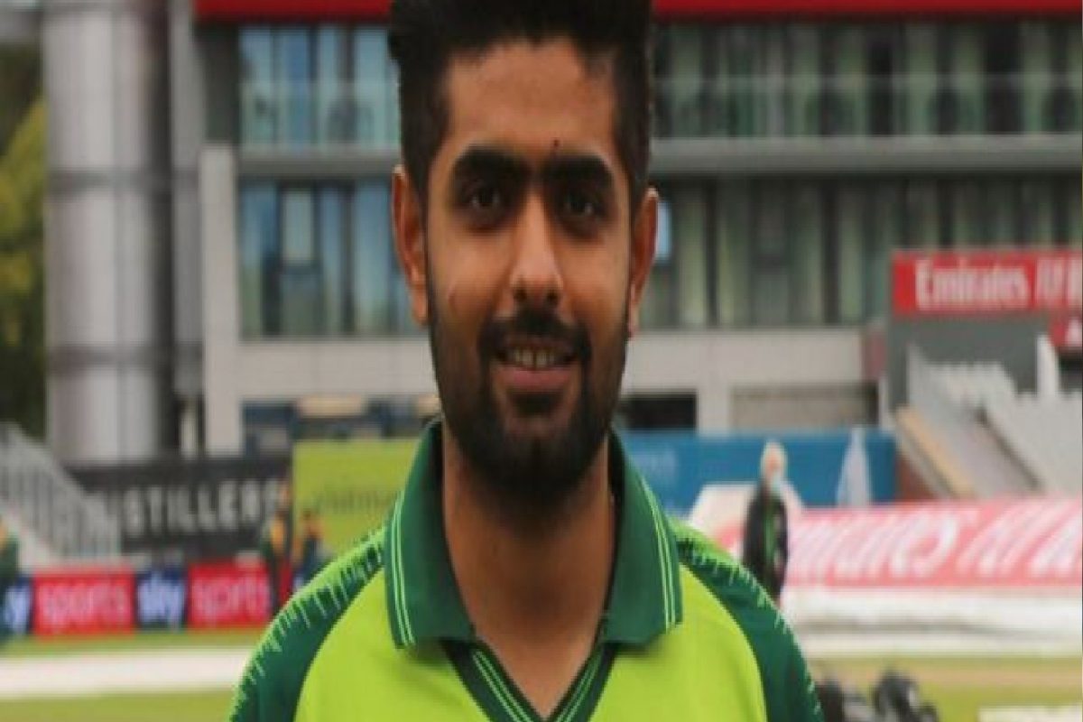 VIDEO: बाबर आझमची कमाई किती? पाकिस्तानच्या कॅप्टनचं उत्तर ऐकून आवरणार नाही हसू