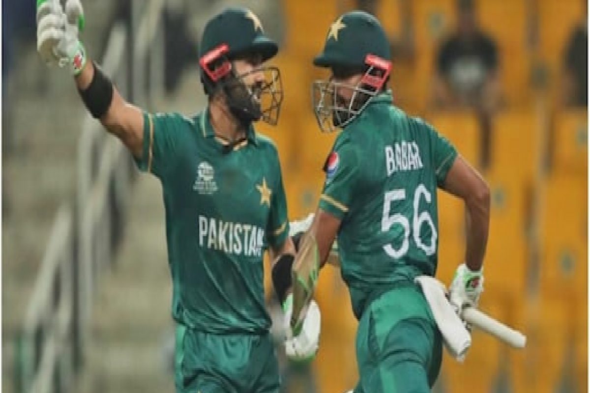 T20 World Cup: बाबर- रिझवाननं एकाच मॅचमध्ये बनवले अनेक रेकॉर्ड्स, विराट-रोहित पडले मागं