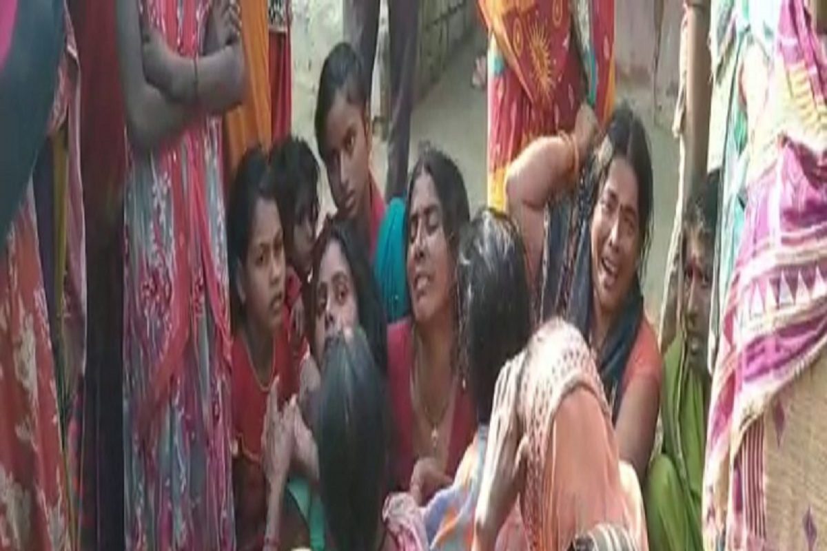 ऐन दिवाळीत आठ जणांचा संशयास्पद मृत्यू झाल्याने खळबळ