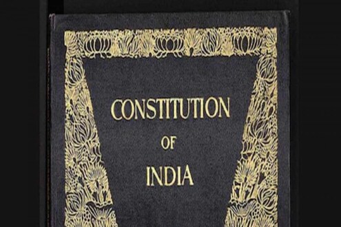 Constitution Day of India: 26 नोव्हेंबरपेक्षा 26 जानेवारी महत्वाचा का आहे? संविधान लागू करण्यास दोन महिने का लागले? Constitution Day of India: 26 नोव्हेंबरपेक्षा 26 जानेवारी महत्वाचा का आहे? संविधान लागू करण्यास दोन महिने का लागले?