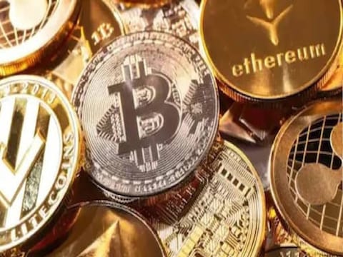 चेक पॉईंट रिसर्च म्हणते की या संपूर्ण फसवणुकीने (Online Fraud) आठवड्याच्या शेवटी 500,000 डॉलर्सहून जास्त क्रिप्टोकरन्सी चोरीला गेली आहे. परंतु स्कॅमर्सनी या वॉलेटचा शोध लागण्यापूर्वीच यापैकी काही रक्कम काढून टाकली. 
