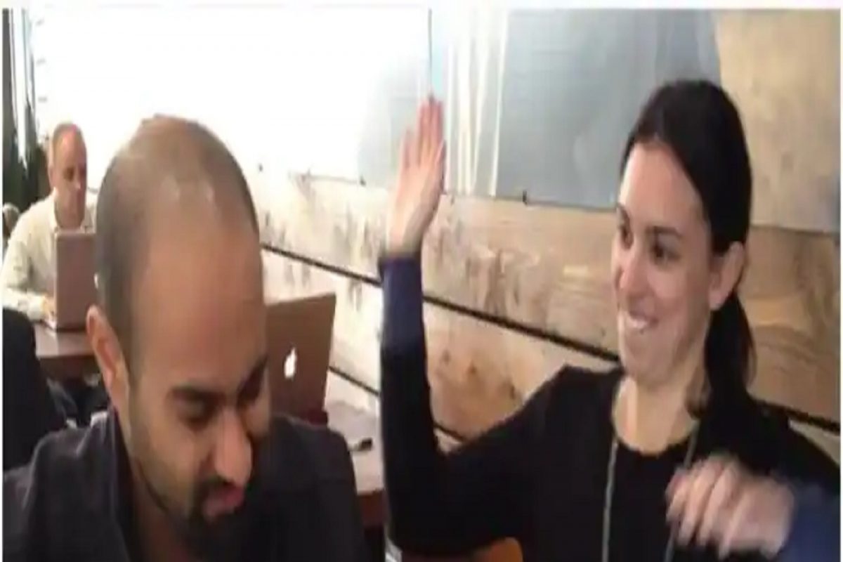 Facebook ओपन केलं की महिला मारते चापट; भारतीय वंशाच्या अमेरिकन व्यक्तीची आयडिया