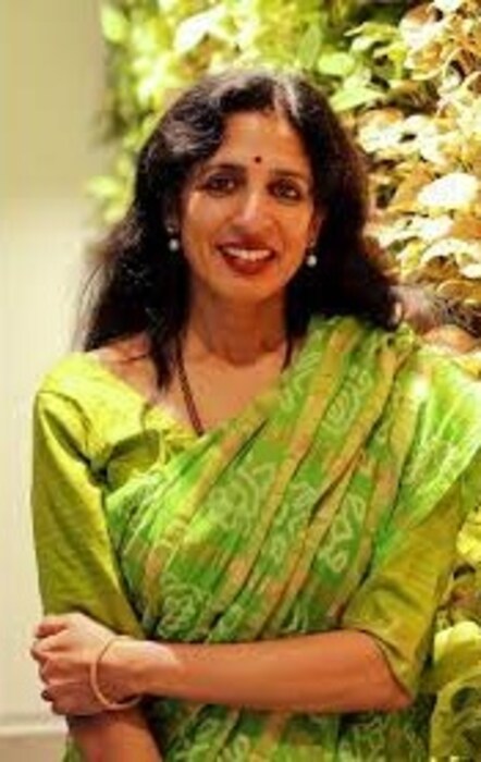 Jayshree Ullal - Arista Networks  जयश्री उलाल 2008 मध्ये Arista Networks च्या CEO बनल्या. जयश्री यांच्या नेतृत्वाखाली न्यूयॉर्क स्टॉक एक्सचेंजमध्ये Arista ने आपला IPO आणला होता.