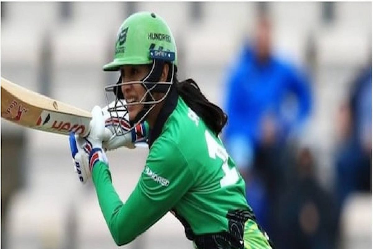 सांगलीच्या स्मृतीने इतिहास घडवला, BBL मध्ये शतक करणारी पहिली भारतीय, 17 बॉलमध्ये ठोकले 74 रन