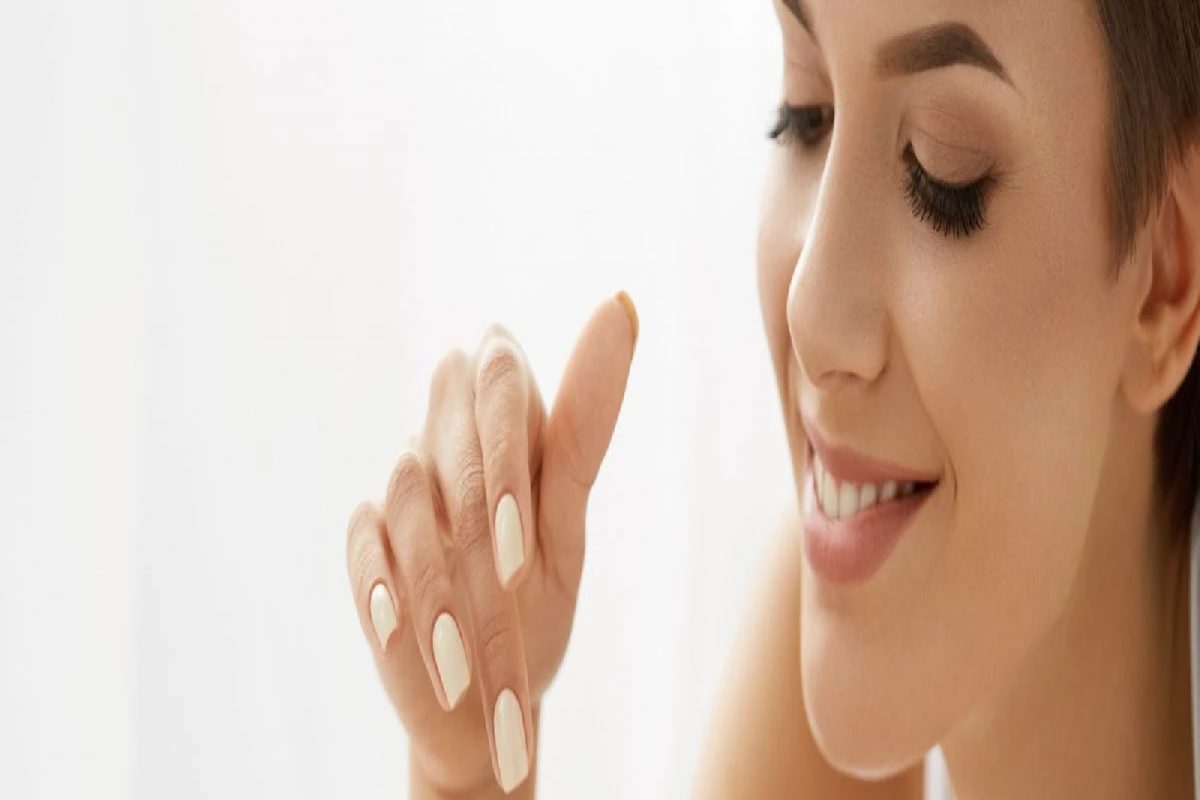 हिवाळ्यात silky आणि smooth Skin हवी असेल तर फॉलो करा या 5 सोप्या स्टेप्स