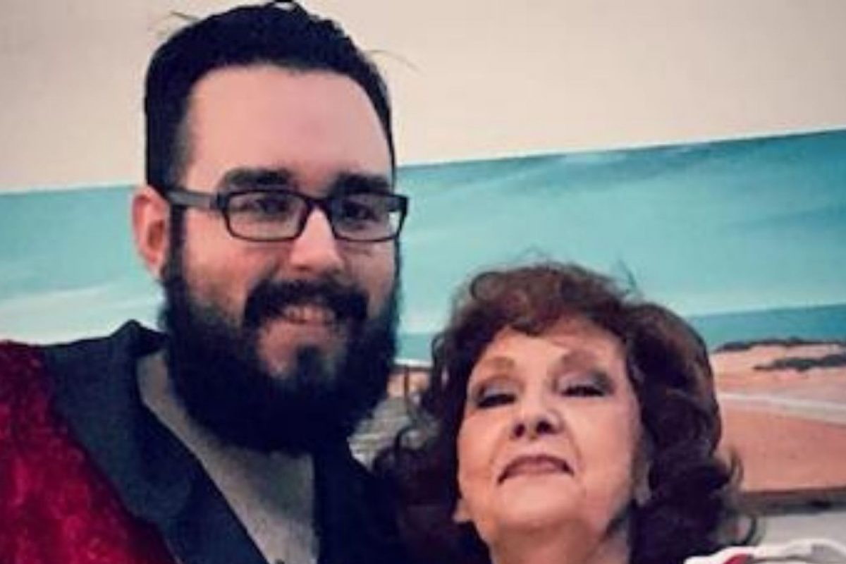 वयाच्या 18 व्या वर्षी तरुणाने केलं 71 वर्षाच्या महिलेसोबत लग्न; आता जगतायेत असं आयुष्य