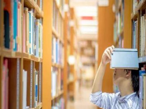 या अभ्यासात सहभागी झालेल्या 55 टक्के विद्यार्थ्यांना अक्सेसिव्ह डे टाइम स्लिपीनेस (Accessive Daytime Sleepiness) ही समस्या आहे. या नावाचा अर्थ असा आहे की दिवसभर झोप येणे.
